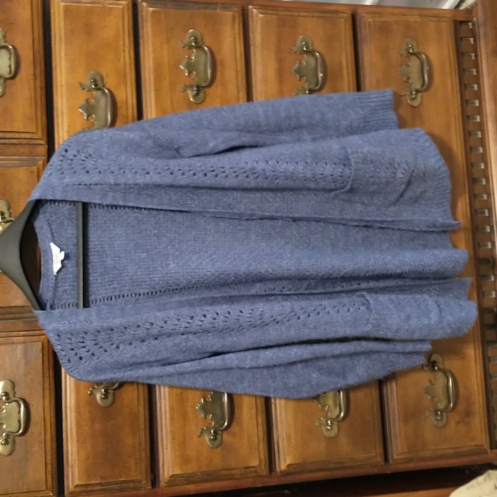 Blue cardigan with pockets?